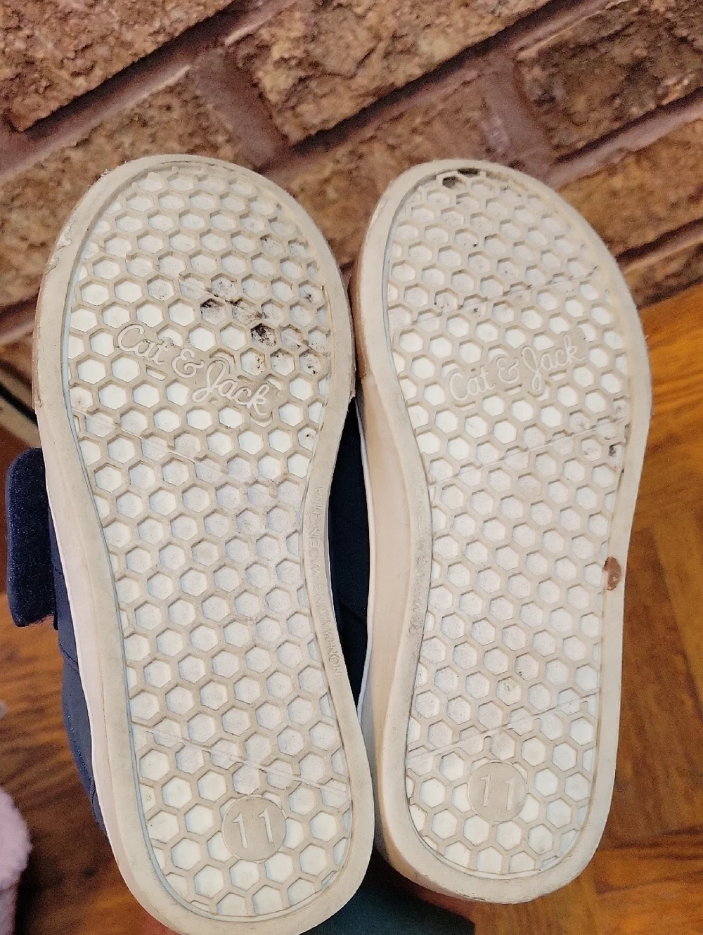 Cat & Jack Kids Slip on Shoes Size 11